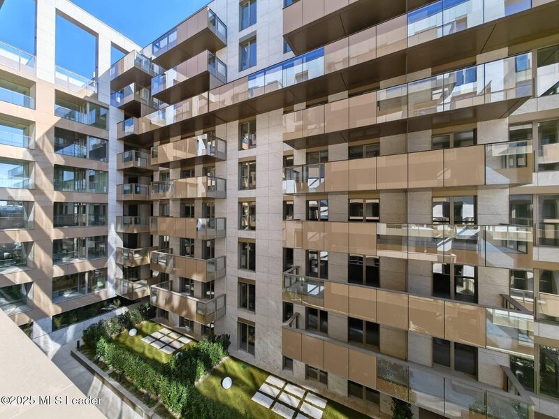Cortina 126, locatie, apartament premium, finisaje de top langa padure