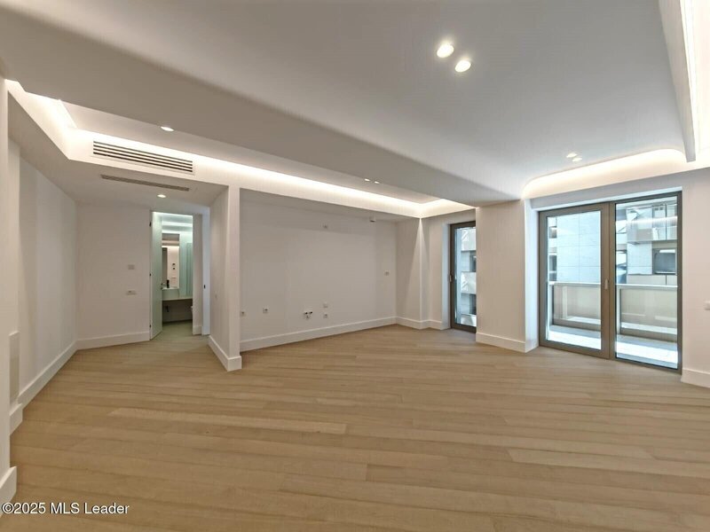 Cortina 126, locatie, apartament premium, finisaje de top langa padure